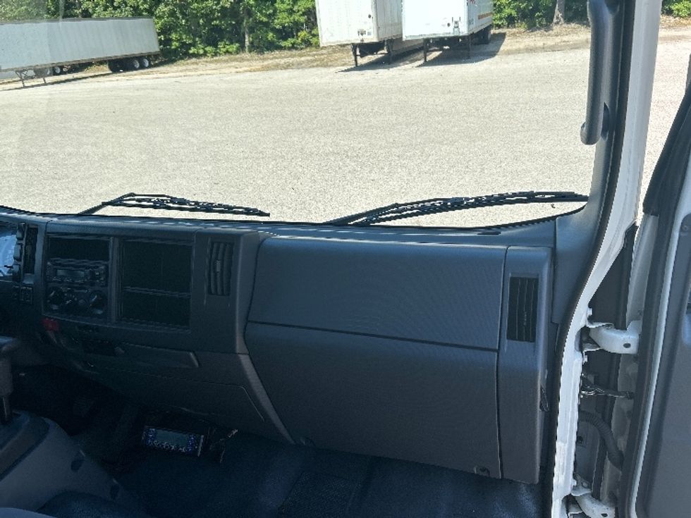 Refrigerated Truck-Light and Medium Duty Trucks-Isuzu-2021-NRR-Traverse City-MI-97,666\n\t\tmiles-$ 58,500 - Image 21