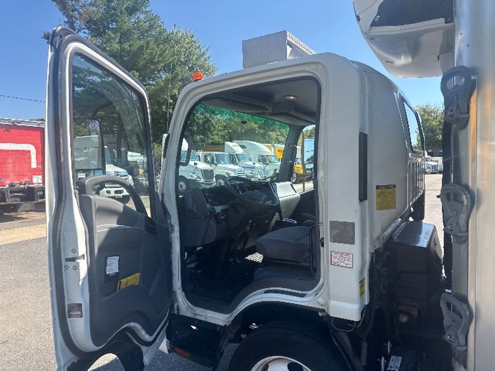Refrigerated Truck-Light and Medium Duty Trucks-Isuzu-2022-NPR EFI-Baltimore-MD-103,181\n\t\tmiles-$ 47,500 - Image 16