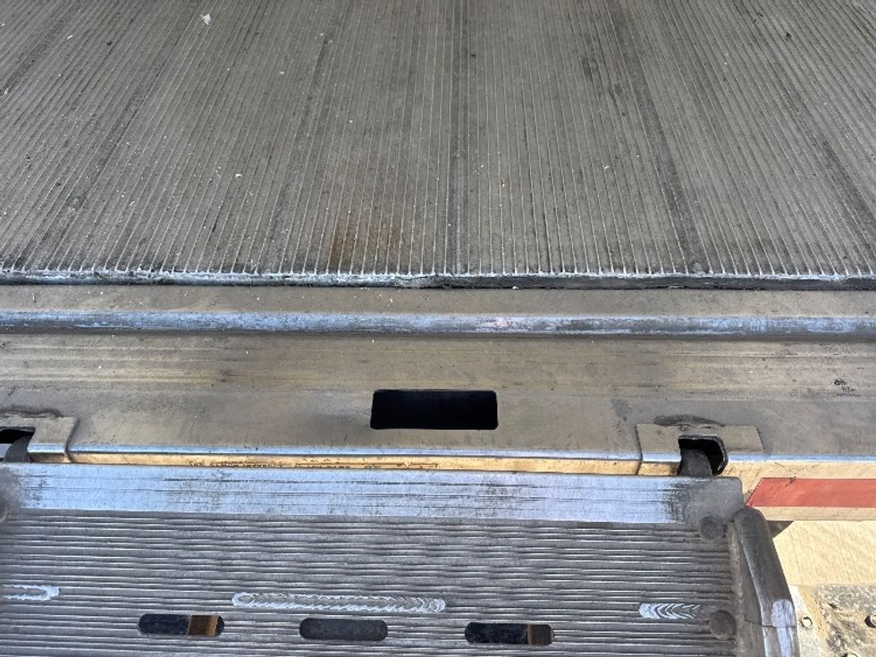 Refrigerated Truck-Light and Medium Duty Trucks-Isuzu-2022-NPRXD-Greeley-CO-91,771\n\t\tmiles-$ 60,750 - Image 10