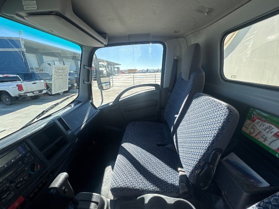 Refrigerated Truck-Light and Medium Duty Trucks-Isuzu-2022-NPRXD-Greeley-CO-91,771\n\t\tmiles-$ 60,750 - Image 19