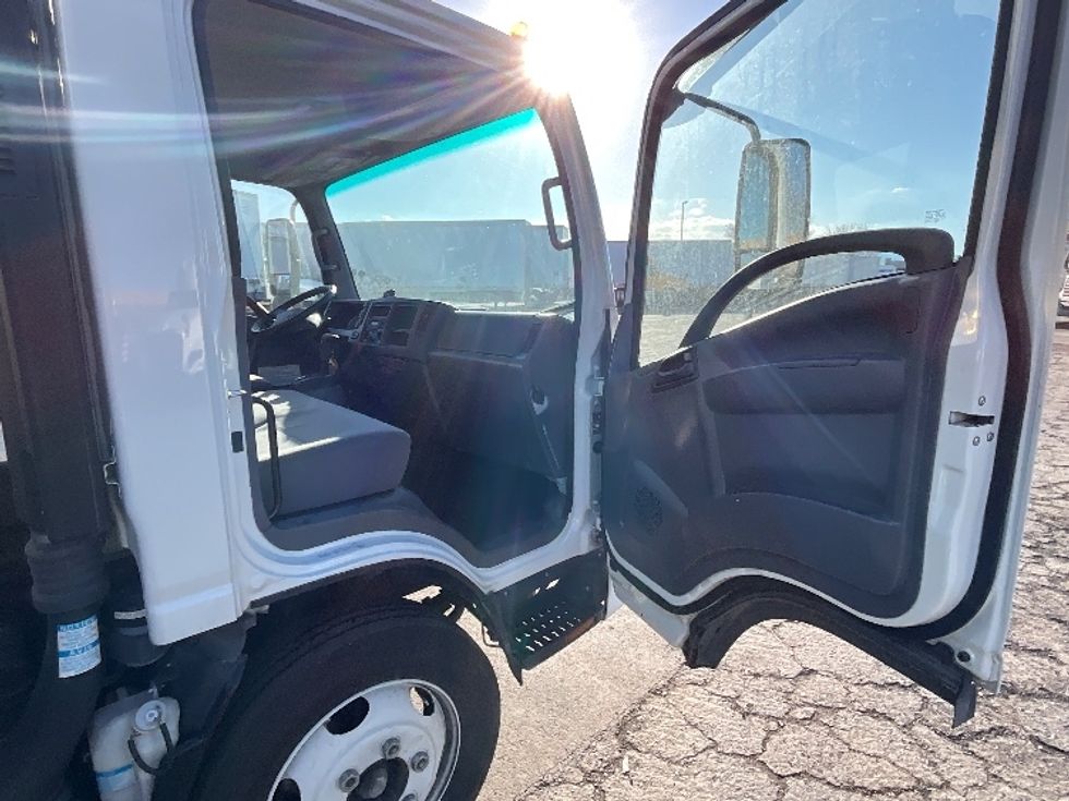 Refrigerated Truck-Light and Medium Duty Trucks-Isuzu-2022-NPRXD-West Valley City-UT-51,392\n\t\tmiles-$ 67,250 - Image 20