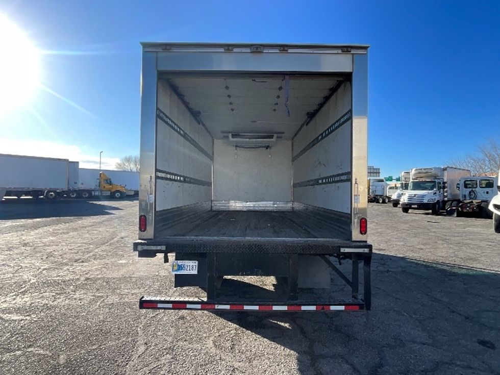Refrigerated Truck-Light and Medium Duty Trucks-Isuzu-2022-NPRXD-West Valley City-UT-51,392\n\t\tmiles-$ 67,250 - Image 9