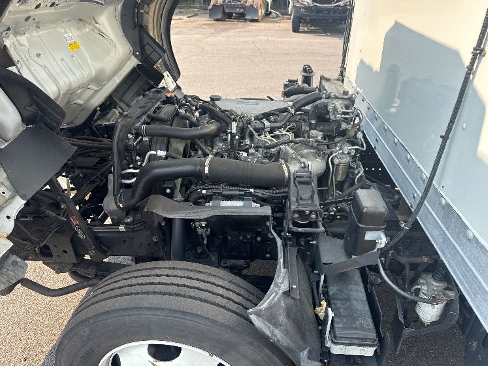 Refrigerated Truck-Light and Medium Duty Trucks-Isuzu-2022-NQR-Greeley-CO-89,236\n\t\tmiles-$ 60,000 - Image 24