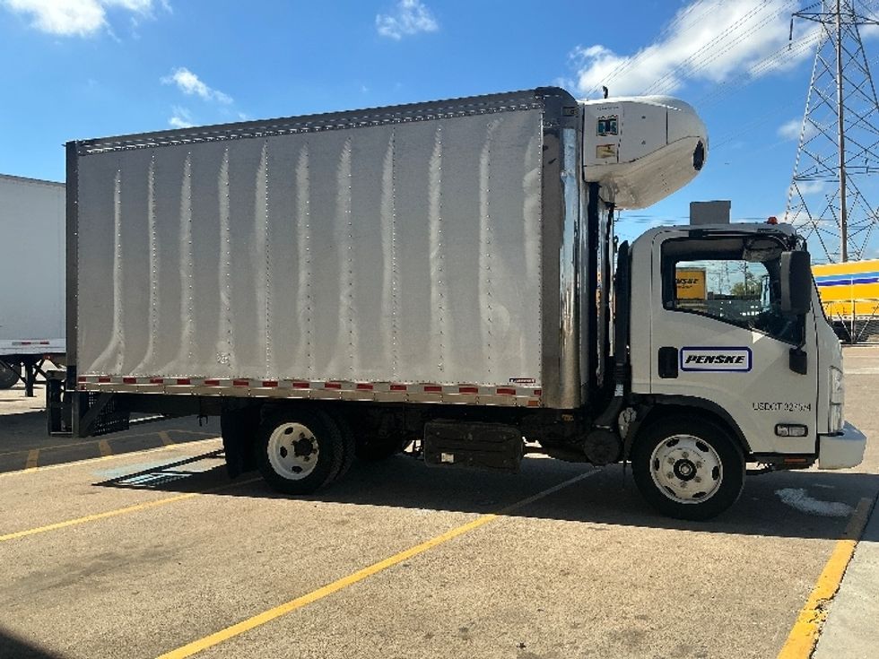 Refrigerated Truck-Light and Medium Duty Trucks-Isuzu-2022-NQR-Katy-TX-174,091\n\t\tmiles-$ 46,750 - Image 16
