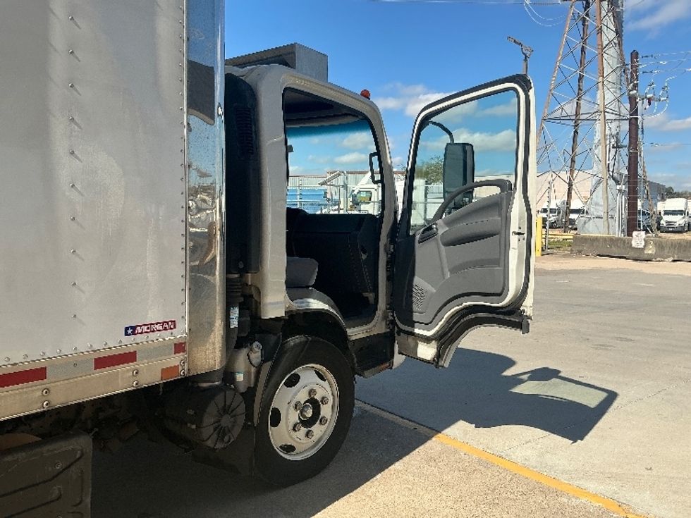 Refrigerated Truck-Light and Medium Duty Trucks-Isuzu-2022-NQR-Katy-TX-174,091\n\t\tmiles-$ 46,750 - Image 20
