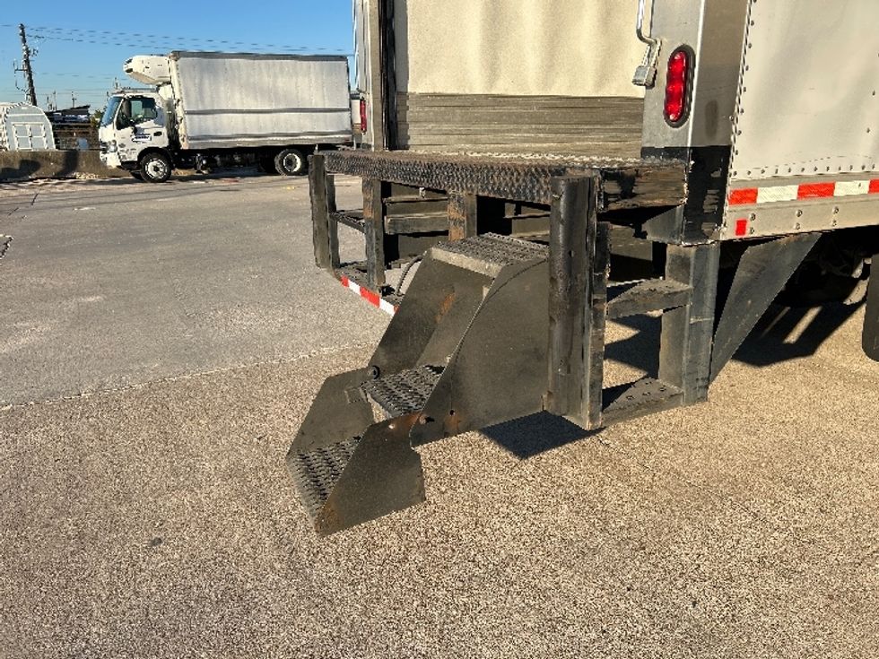 Refrigerated Truck-Light and Medium Duty Trucks-Isuzu-2022-NQR-Katy-TX-174,091\n\t\tmiles-$ 46,750 - Image 25
