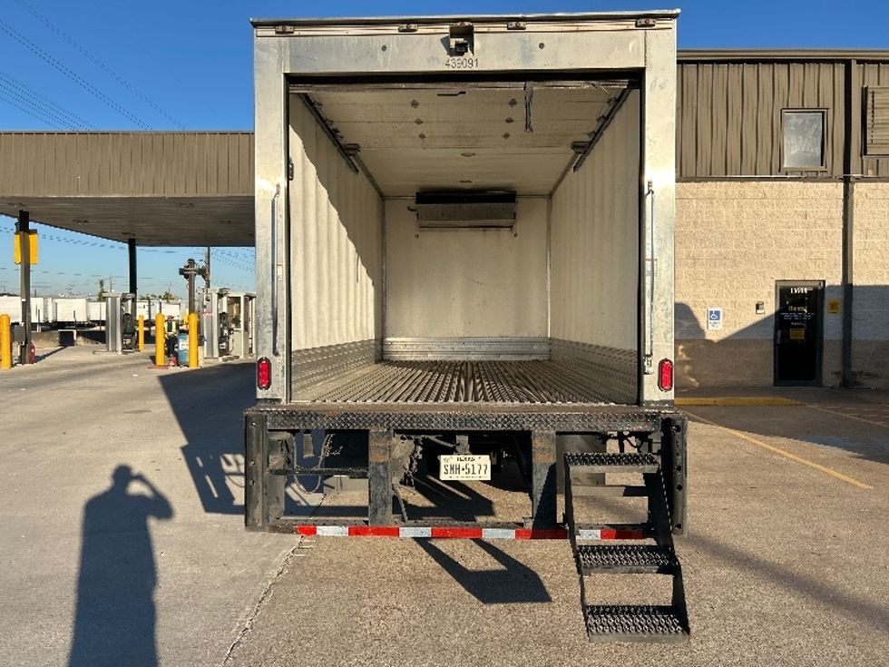 Refrigerated Truck-Light and Medium Duty Trucks-Isuzu-2022-NQR-Katy-TX-174,091\n\t\tmiles-$ 46,750 - Image 9