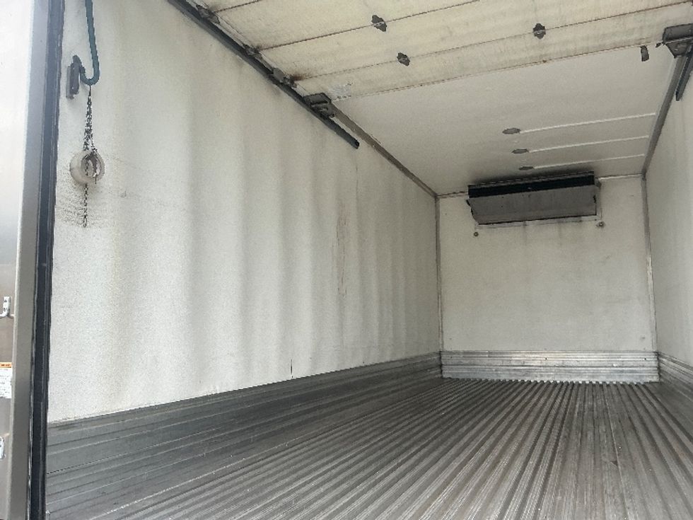 Refrigerated Truck-Light and Medium Duty Trucks-Isuzu-2022-NQR-Tampa-FL-154,200\n\t\tmiles-$ 49,000 - Image 11