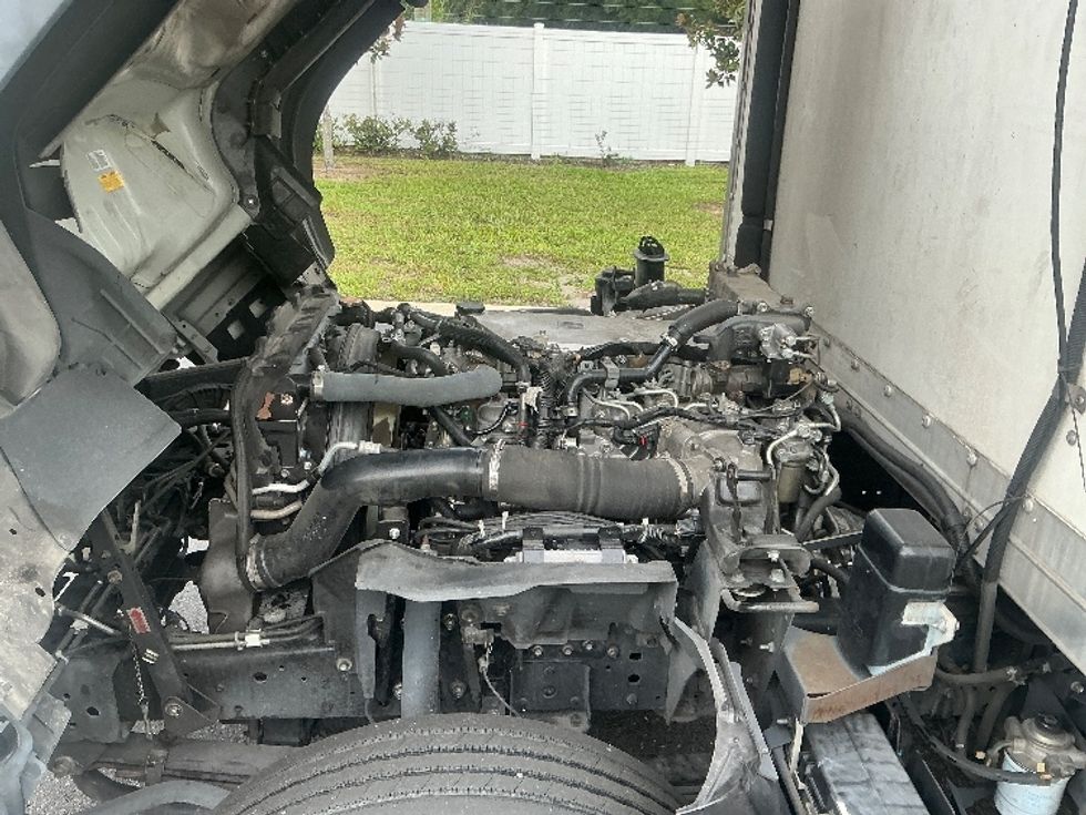 Refrigerated Truck-Light and Medium Duty Trucks-Isuzu-2022-NQR-Tampa-FL-154,200\n\t\tmiles-$ 49,000 - Image 24