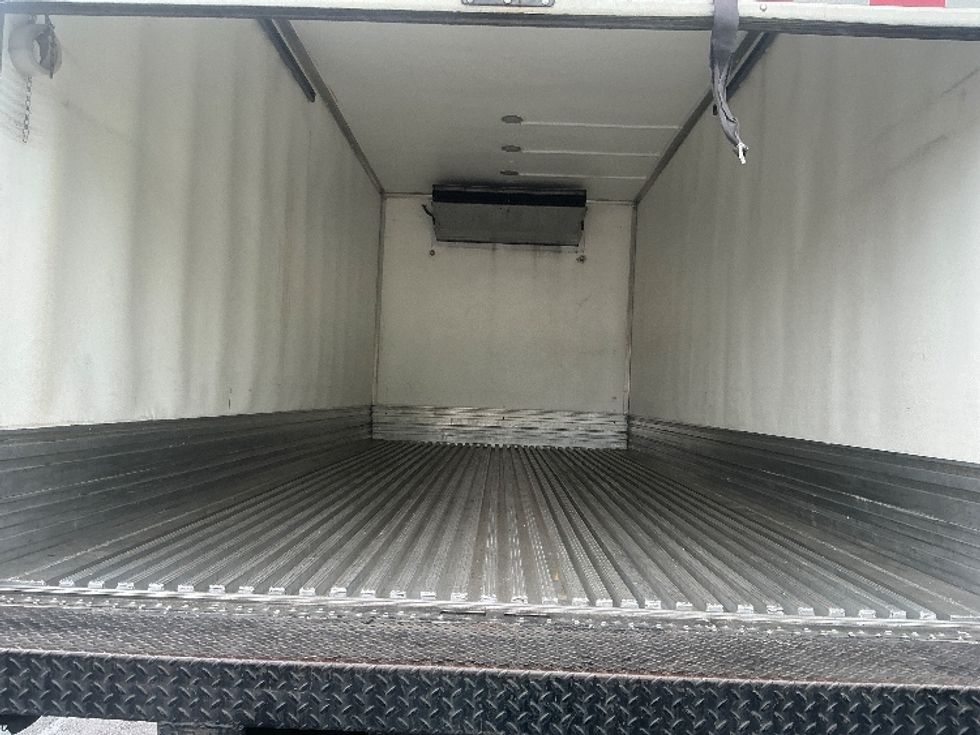 Refrigerated Truck-Light and Medium Duty Trucks-Isuzu-2022-NQR-Tampa-FL-154,200\n\t\tmiles-$ 49,000 - Image 8