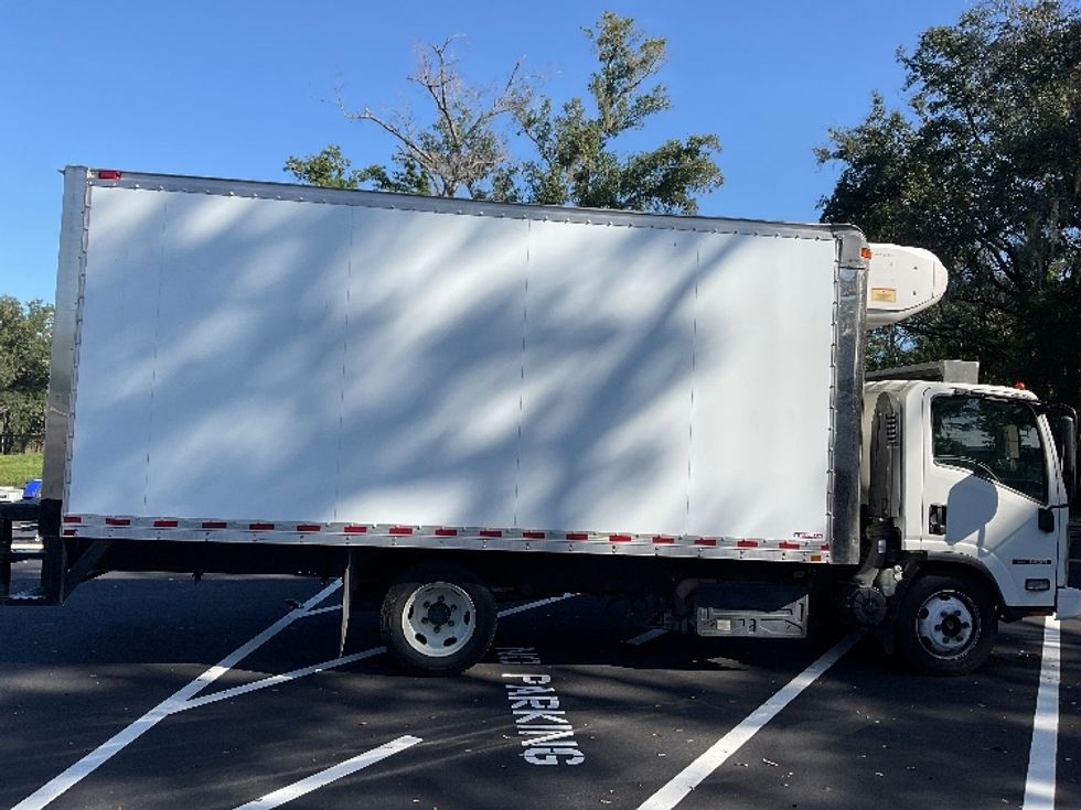 Refrigerated Truck-Light and Medium Duty Trucks-Isuzu-2022-NQR-Tampa-FL-192,165\n\t\tmiles-$ 44,500 - Image 15