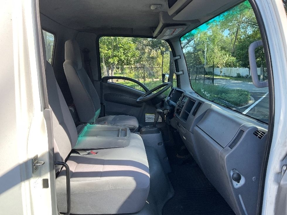 Refrigerated Truck-Light and Medium Duty Trucks-Isuzu-2022-NQR-Tampa-FL-192,165\n\t\tmiles-$ 44,500 - Image 22