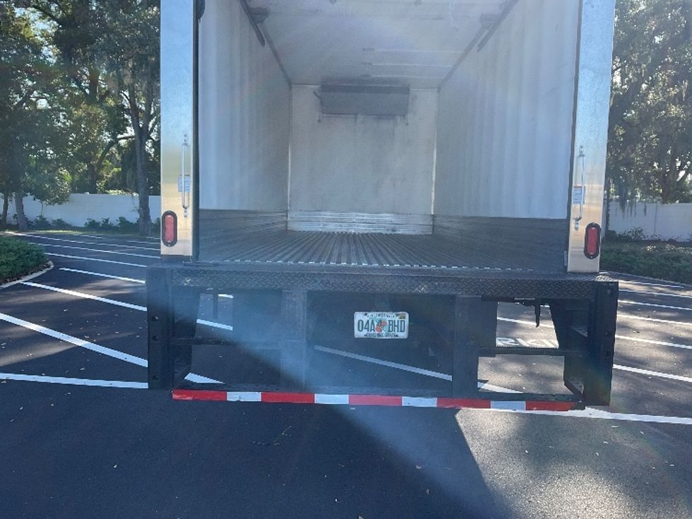 Refrigerated Truck-Light and Medium Duty Trucks-Isuzu-2022-NQR-Tampa-FL-192,165\n\t\tmiles-$ 44,500 - Image 9