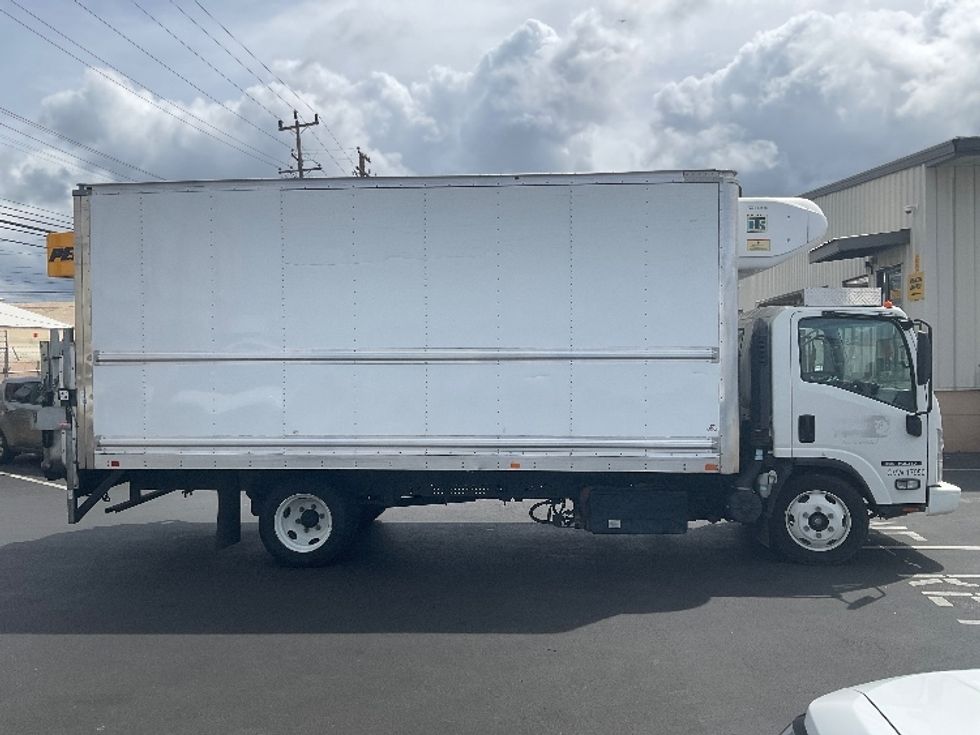 Refrigerated Truck-Light and Medium Duty Trucks-Isuzu-2022-NQR-Torrance-CA-38,309\n\t\tmiles-$ 73,000 - Image 15