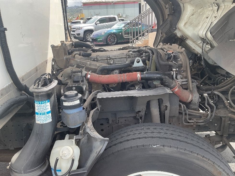 Refrigerated Truck-Light and Medium Duty Trucks-Isuzu-2022-NQR-Torrance-CA-38,309\n\t\tmiles-$ 73,000 - Image 24