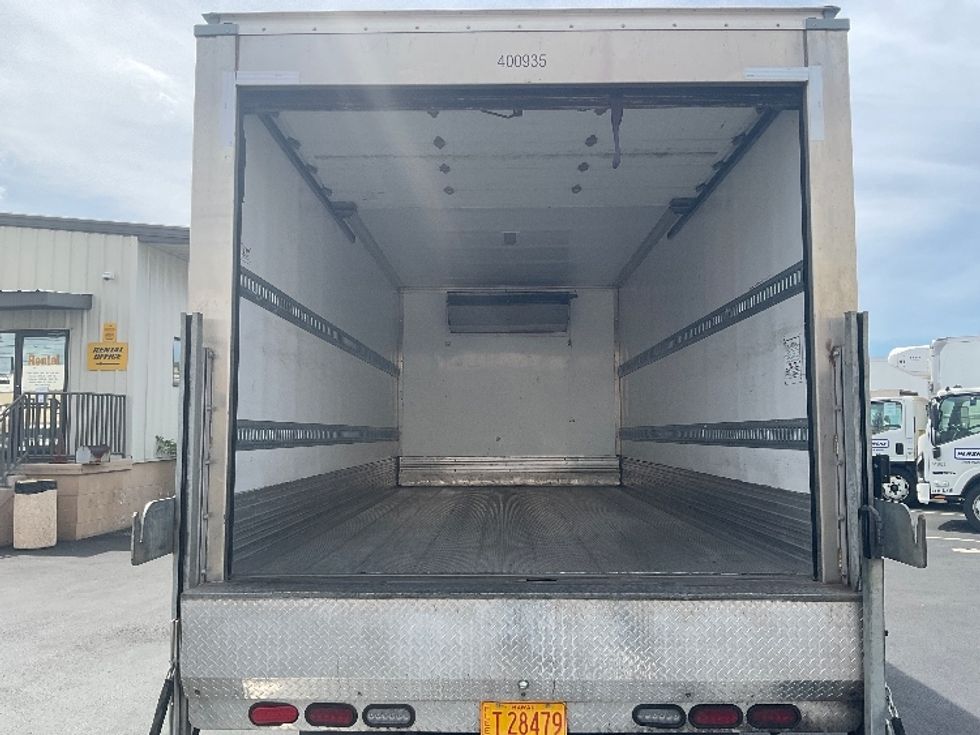 Refrigerated Truck-Light and Medium Duty Trucks-Isuzu-2022-NQR-Torrance-CA-38,309\n\t\tmiles-$ 73,000 - Image 8