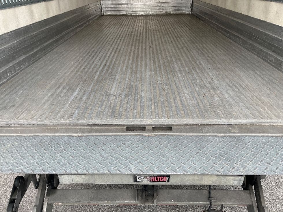 Refrigerated Truck-Light and Medium Duty Trucks-Isuzu-2022-NRR-Allentown-PA-193,296\n\t\tmiles-$ 40,500 - Image 10