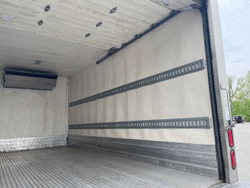 Refrigerated Truck-Light and Medium Duty Trucks-Isuzu-2022-NRR-Allentown-PA-193,296\n\t\tmiles-$ 40,500 - Image 12