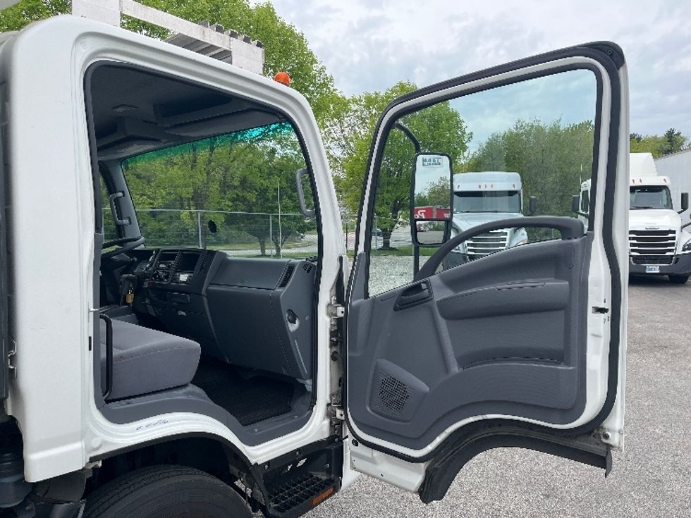 Refrigerated Truck-Light and Medium Duty Trucks-Isuzu-2022-NRR-Allentown-PA-193,296\n\t\tmiles-$ 40,500 - Image 20
