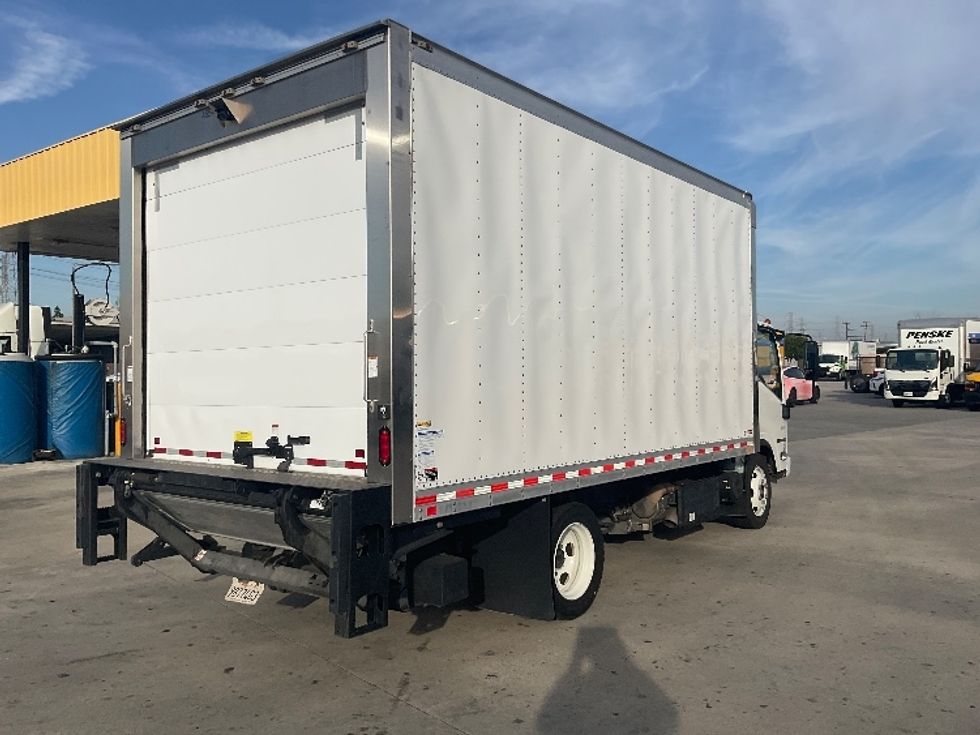 Refrigerated Truck-Light and Medium Duty Trucks-Isuzu-2022-NRR-Anaheim-CA-39,810\n\t\tmiles-$ 71,500 - Image 13