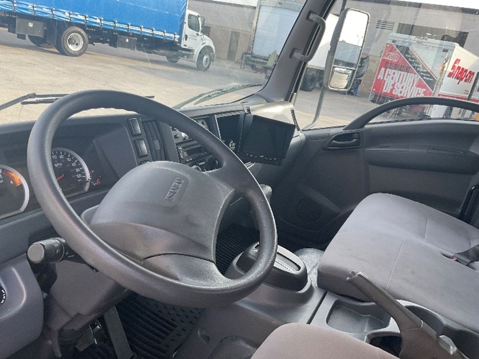Refrigerated Truck-Light and Medium Duty Trucks-Isuzu-2022-NRR-Anaheim-CA-39,810\n\t\tmiles-$ 71,500 - Image 17