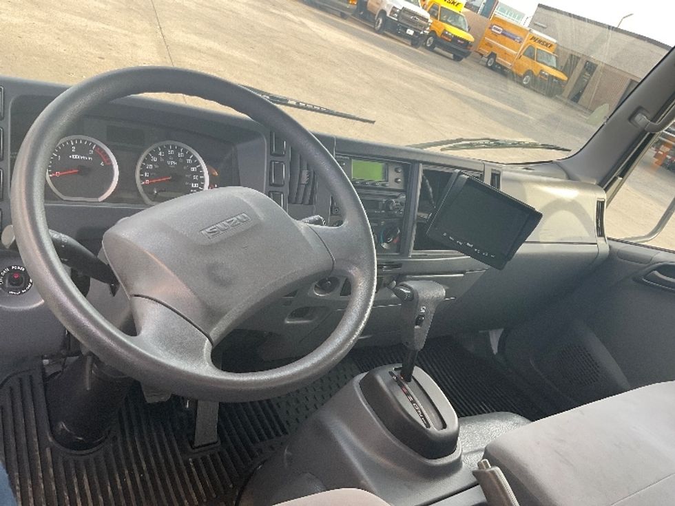 Refrigerated Truck-Light and Medium Duty Trucks-Isuzu-2022-NRR-Anaheim-CA-39,810\n\t\tmiles-$ 71,500 - Image 18
