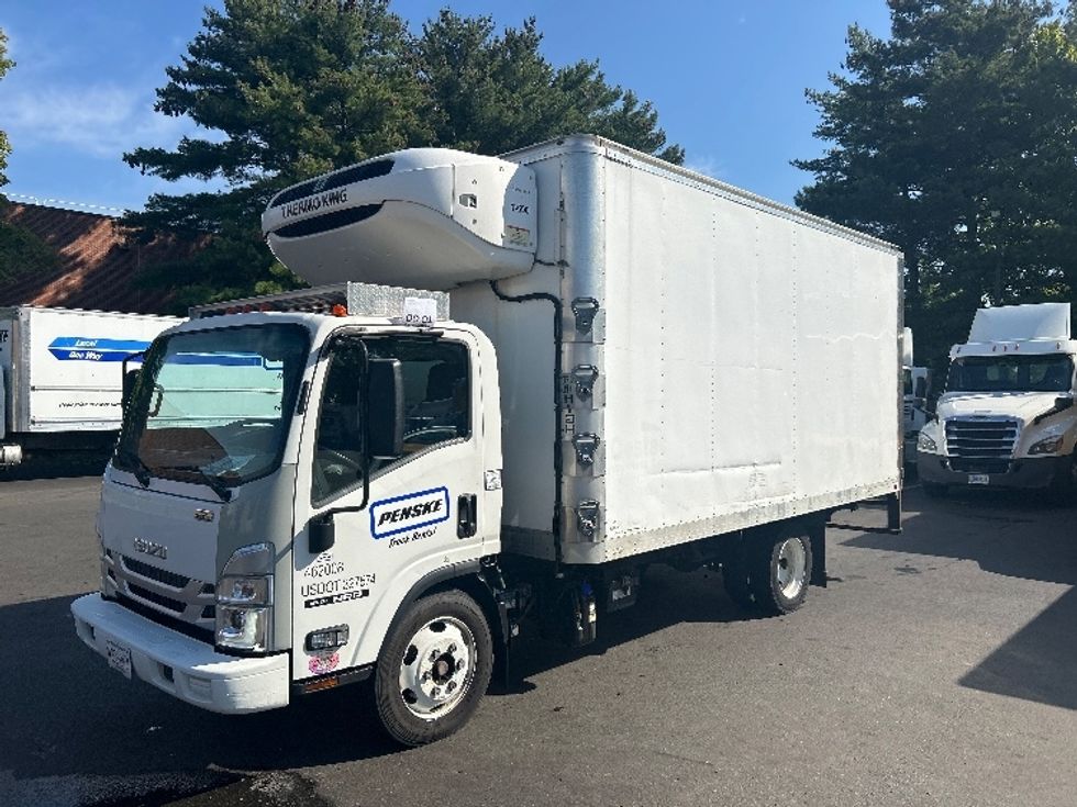 Refrigerated Truck-Light and Medium Duty Trucks-Isuzu-2022-NRR-Braintree-MA-66,715\n\t\tmiles-$ 62,250 - Image 1