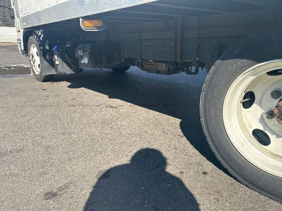Refrigerated Truck-Light and Medium Duty Trucks-Isuzu-2022-NRR-Braintree-MA-66,715\n\t\tmiles-$ 62,250 - Image 5