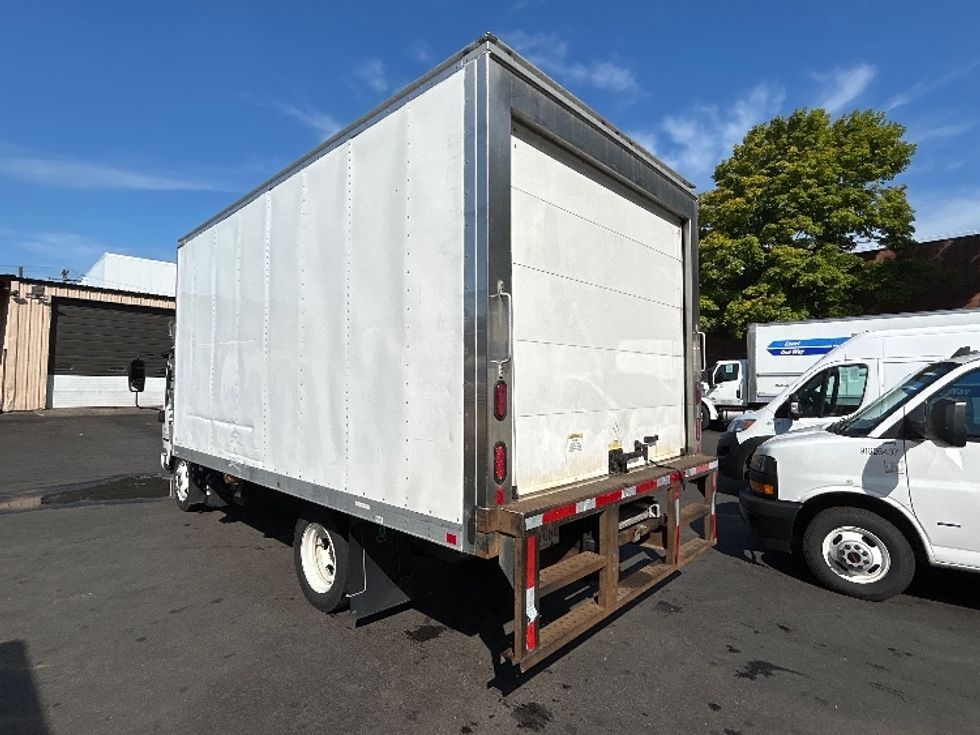 Refrigerated Truck-Light and Medium Duty Trucks-Isuzu-2022-NRR-Braintree-MA-66,715\n\t\tmiles-$ 62,250 - Image 6