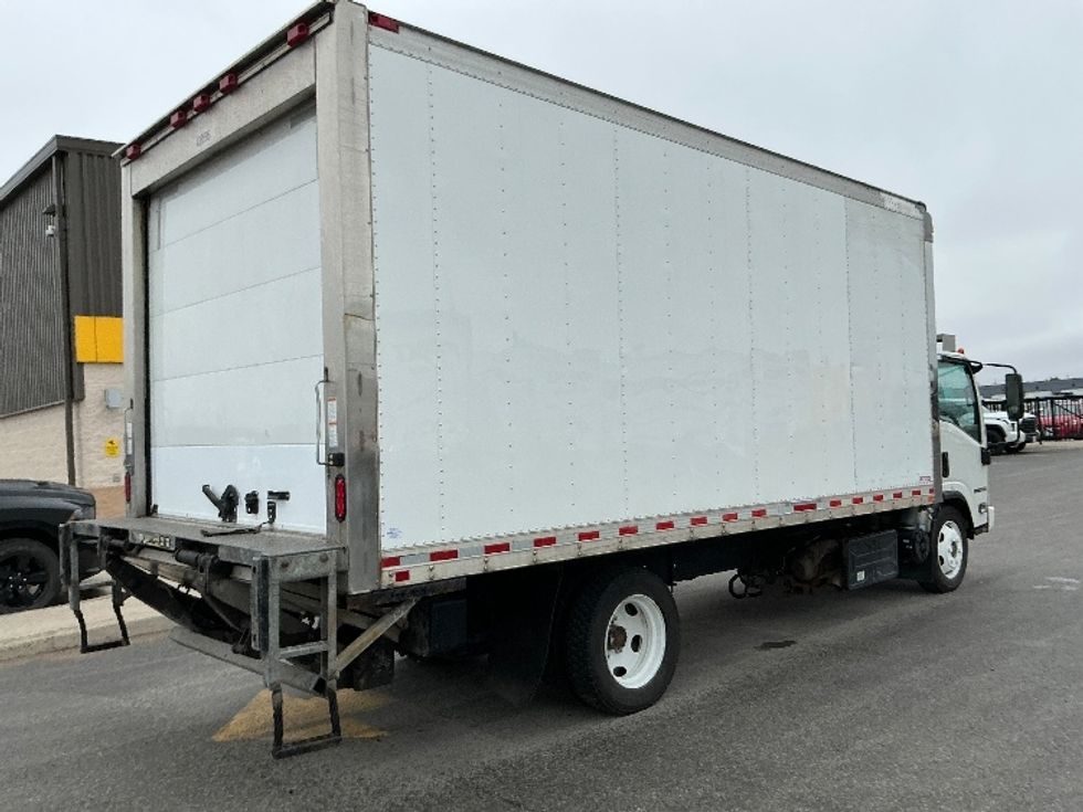 Refrigerated Truck-Light and Medium Duty Trucks-Isuzu-2022-NRR-Cambridge-ON-456,214\n\t\tkm-$ 31,000 - Image 13