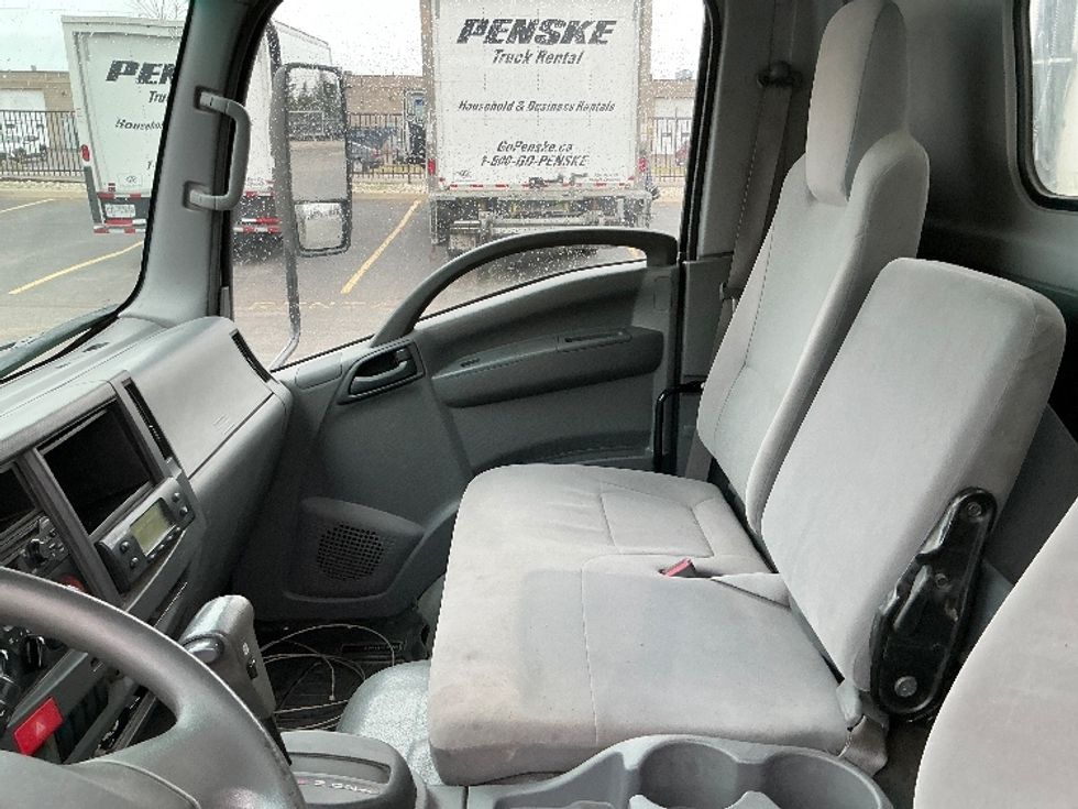 Refrigerated Truck-Light and Medium Duty Trucks-Isuzu-2022-NRR-Cambridge-ON-456,214\n\t\tkm-$ 31,000 - Image 19