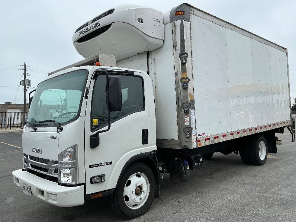 Refrigerated Truck-Light and Medium Duty Trucks-Isuzu-2022-NRR-Cambridge-ON-456,214\n\t\tkm-$ 31,000 - Image 3