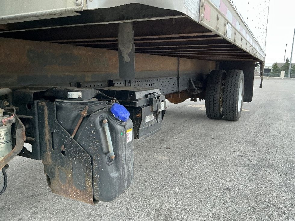 Refrigerated Truck-Light and Medium Duty Trucks-Isuzu-2022-NRR-Cambridge-ON-456,214\n\t\tkm-$ 31,000 - Image 5