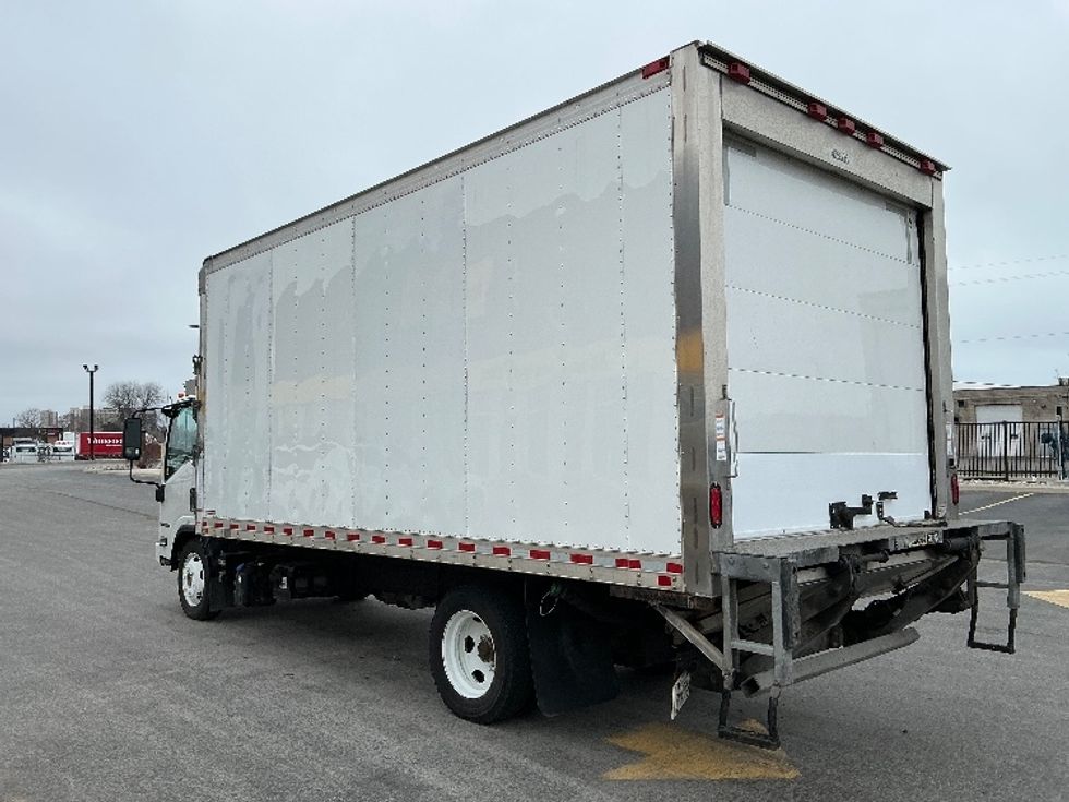 Refrigerated Truck-Light and Medium Duty Trucks-Isuzu-2022-NRR-Cambridge-ON-456,214\n\t\tkm-$ 31,000 - Image 6