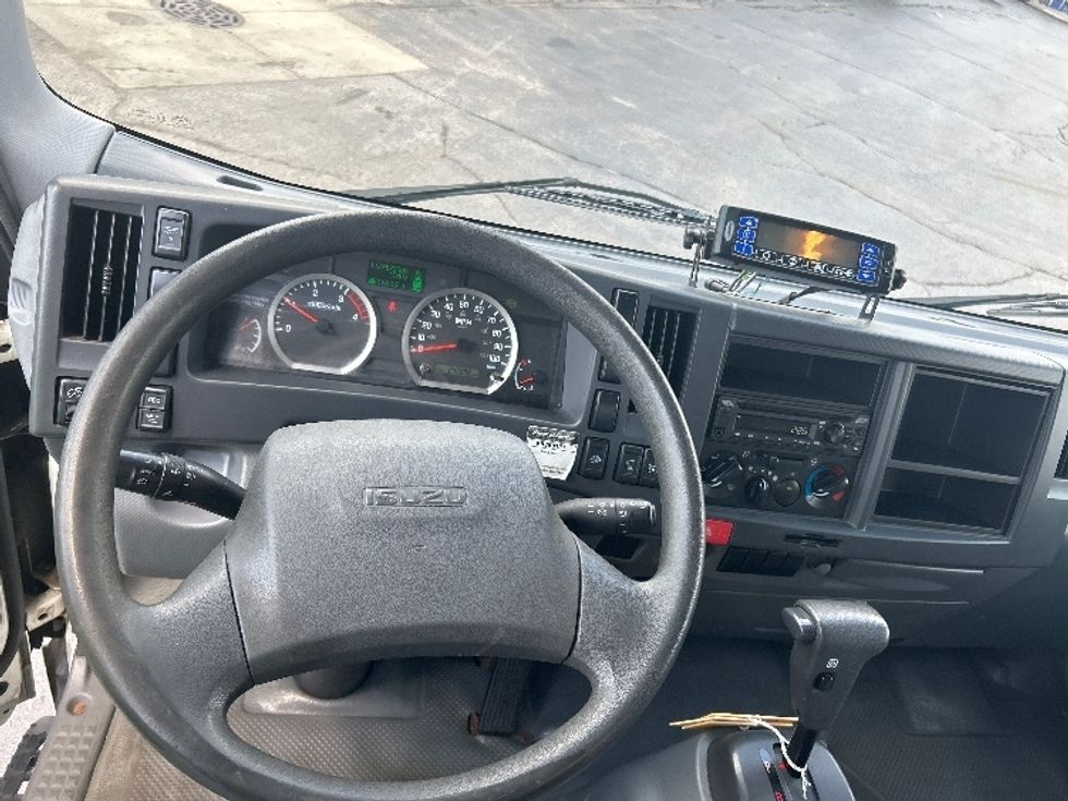 Refrigerated Truck-Light and Medium Duty Trucks-Isuzu-2022-NRR-Chicago (Melrose Park)-IL-244,206\n\t\tmiles-$ 33,750 - Image 17