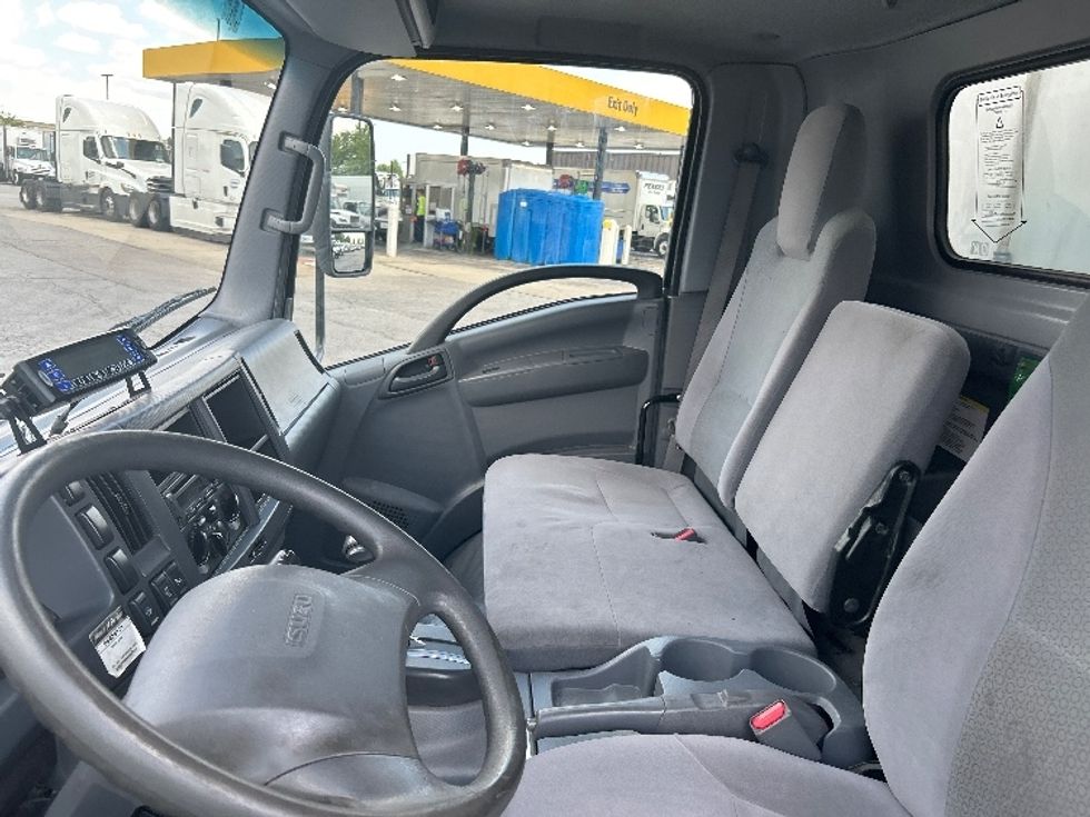 Refrigerated Truck-Light and Medium Duty Trucks-Isuzu-2022-NRR-Chicago (Melrose Park)-IL-244,206\n\t\tmiles-$ 33,750 - Image 18