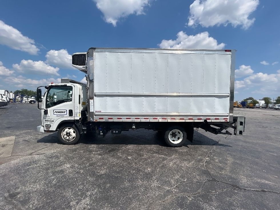 Refrigerated Truck-Light and Medium Duty Trucks-Isuzu-2022-NRR-Chicago (Melrose Park)-IL-244,206\n\t\tmiles-$ 33,750 - Image 4