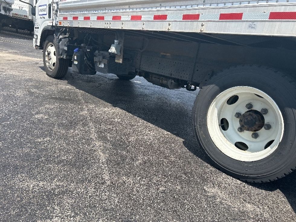 Refrigerated Truck-Light and Medium Duty Trucks-Isuzu-2022-NRR-Chicago (Melrose Park)-IL-244,206\n\t\tmiles-$ 33,750 - Image 5