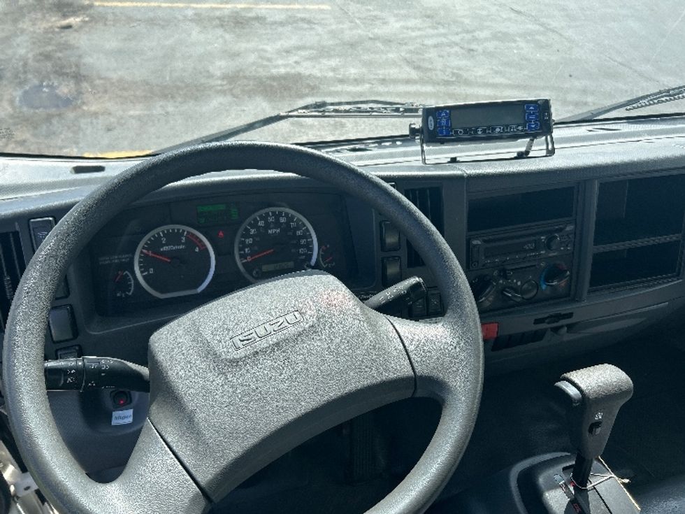 Refrigerated Truck-Light and Medium Duty Trucks-Isuzu-2022-NRR-Columbus-OH-123,524\n\t\tmiles-$ 60,500 - Image 16
