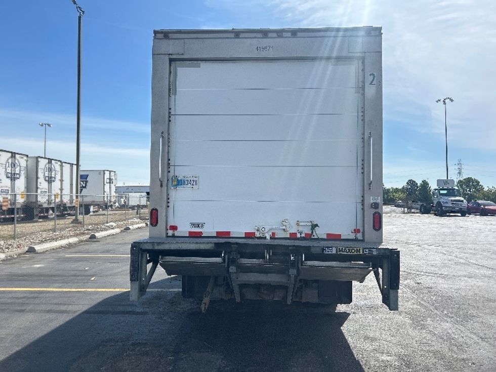 Refrigerated Truck-Light and Medium Duty Trucks-Isuzu-2022-NRR-Columbus-OH-123,524\n\t\tmiles-$ 60,500 - Image 7