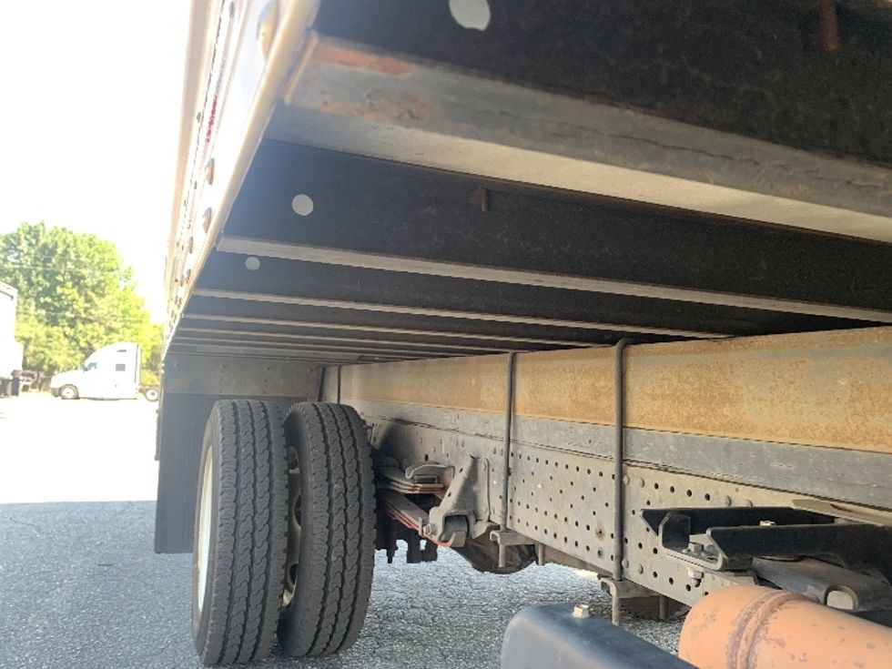Refrigerated Truck-Light and Medium Duty Trucks-Isuzu-2022-NRR-Concord-NC-122,197\n\t\tmiles-$ 61,000 - Image 14