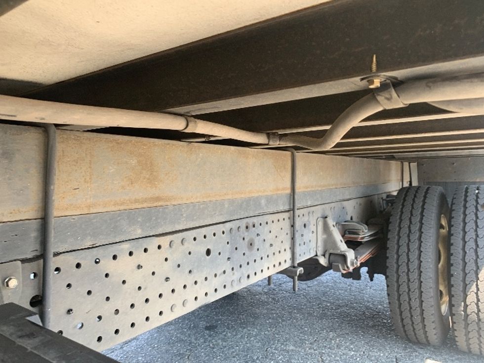 Refrigerated Truck-Light and Medium Duty Trucks-Isuzu-2022-NRR-Concord-NC-122,197\n\t\tmiles-$ 61,000 - Image 5