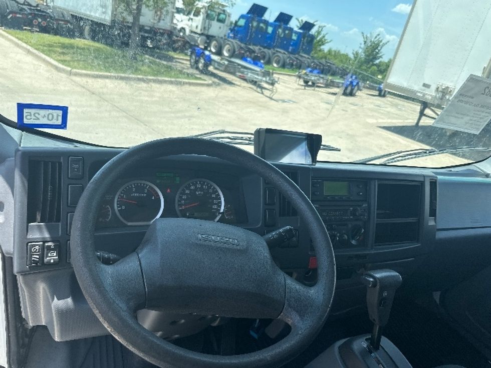 Refrigerated Truck-Light and Medium Duty Trucks-Isuzu-2022-NRR-Dallas-TX-177,104\n\t\tmiles-$ 47,500 - Image 17