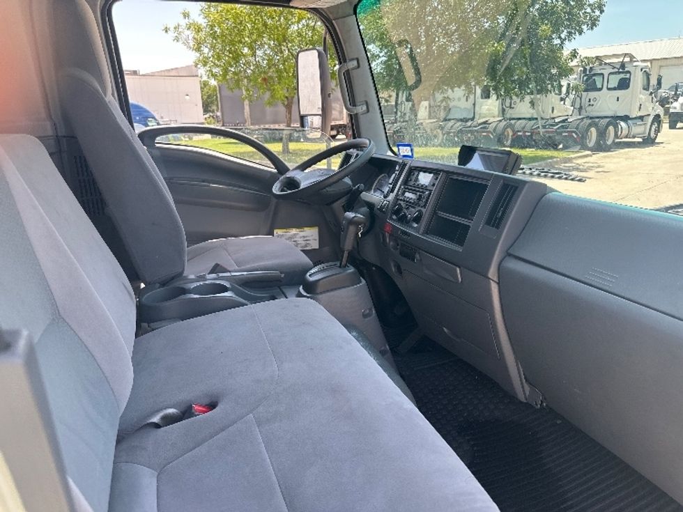 Refrigerated Truck-Light and Medium Duty Trucks-Isuzu-2022-NRR-Dallas-TX-177,104\n\t\tmiles-$ 47,500 - Image 21