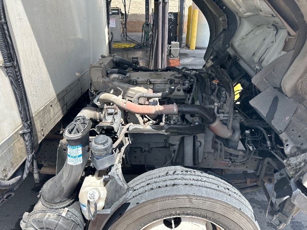 Refrigerated Truck-Light and Medium Duty Trucks-Isuzu-2022-NRR-Dallas-TX-177,104\n\t\tmiles-$ 47,500 - Image 22