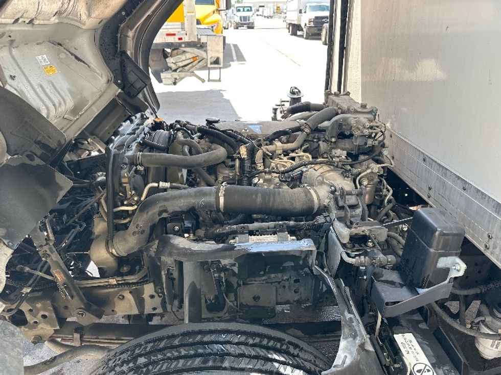 Refrigerated Truck-Light and Medium Duty Trucks-Isuzu-2022-NRR-Dallas-TX-177,104\n\t\tmiles-$ 47,500 - Image 23