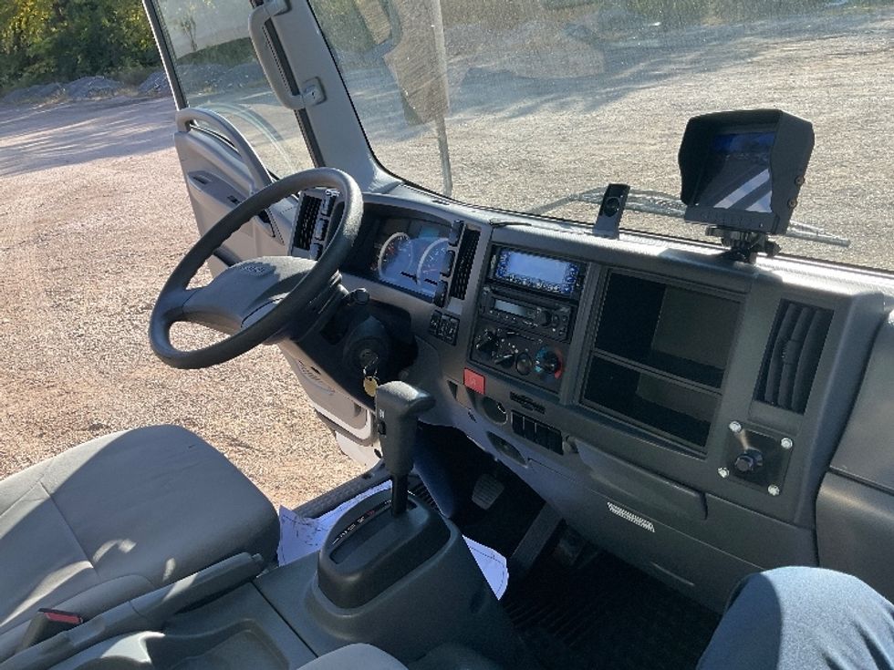 Refrigerated Truck-Light and Medium Duty Trucks-Isuzu-2022-NRR-East Chicago-IN-196,915\n\t\tmiles-$ 41,000 - Image 22