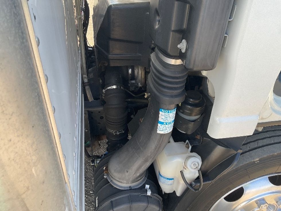 Refrigerated Truck-Light and Medium Duty Trucks-Isuzu-2022-NRR-East Chicago-IN-196,915\n\t\tmiles-$ 41,000 - Image 23