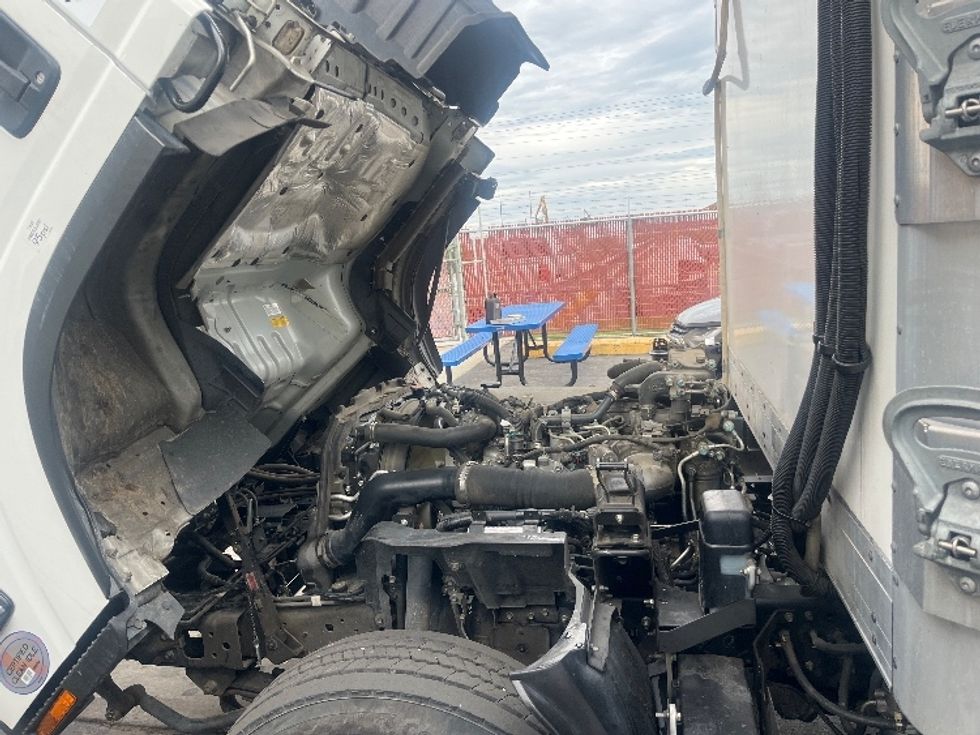 Refrigerated Truck-Light and Medium Duty Trucks-Isuzu-2022-NRR-Fresno-CA-86,104\n\t\tmiles-$ 64,750 - Image 21