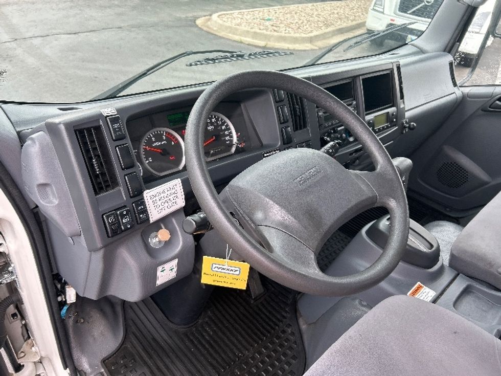 Refrigerated Truck-Light and Medium Duty Trucks-Isuzu-2022-NRR-Greeley-CO-181,517\n\t\tmiles-$ 48,500 - Image 17